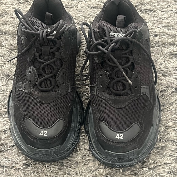 Balenciaga Black Men's Sneakers - Picture 1 of 5